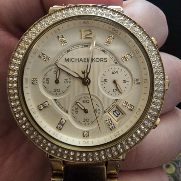 Watch - Picture 2 of 4